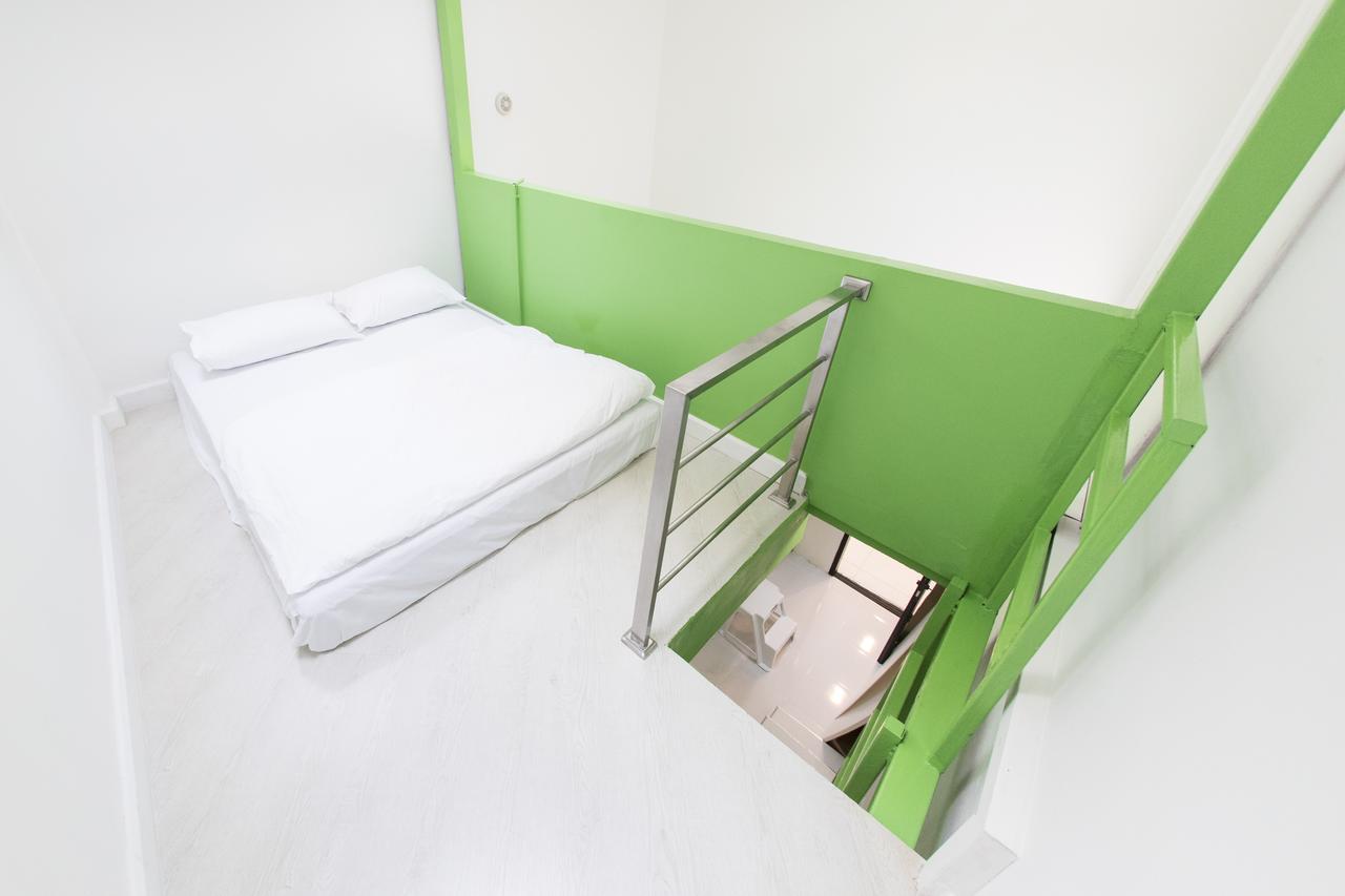 Pixellar Hostel バンコク都 エクステリア 写真