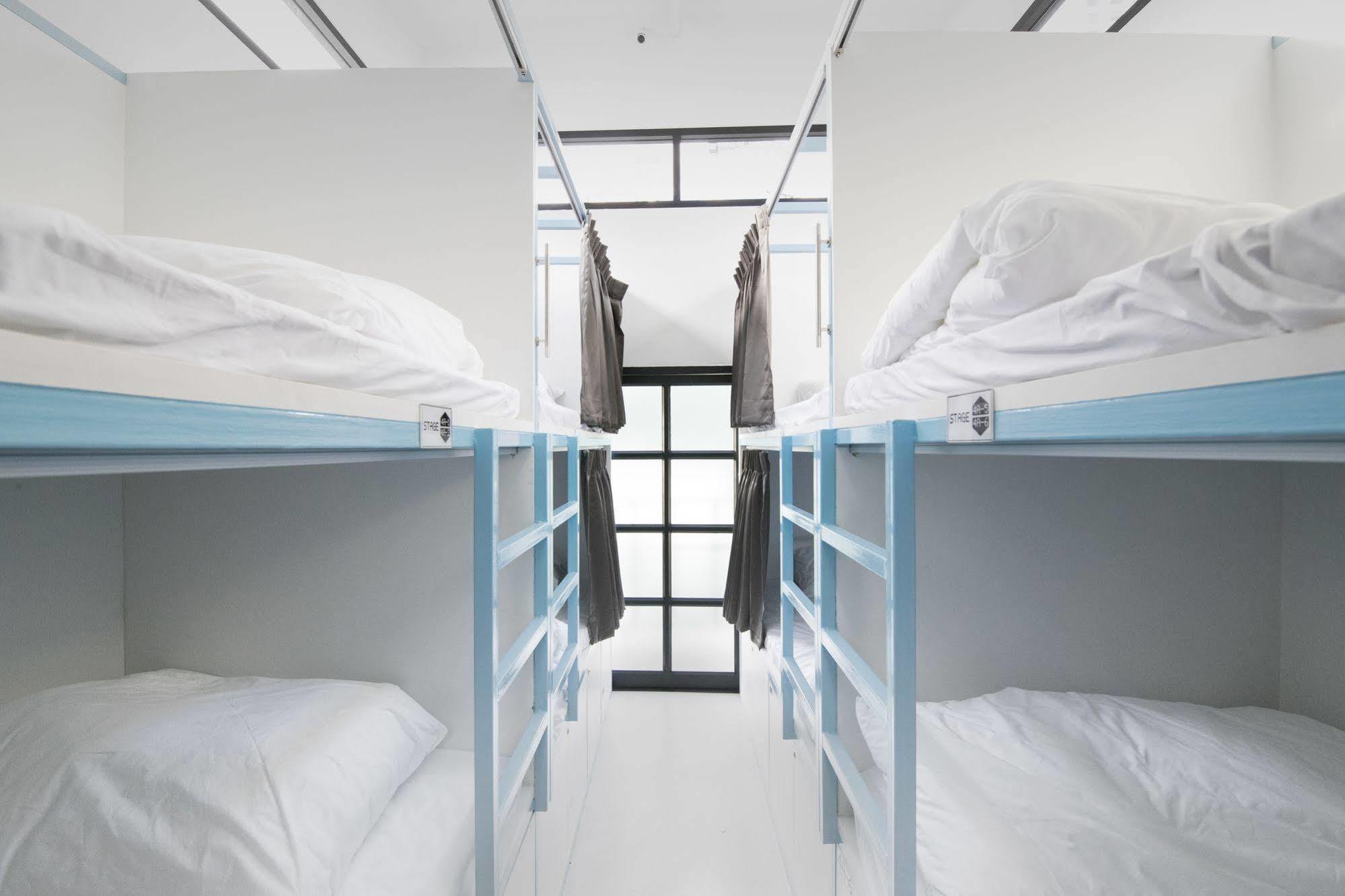 Pixellar Hostel バンコク都 エクステリア 写真