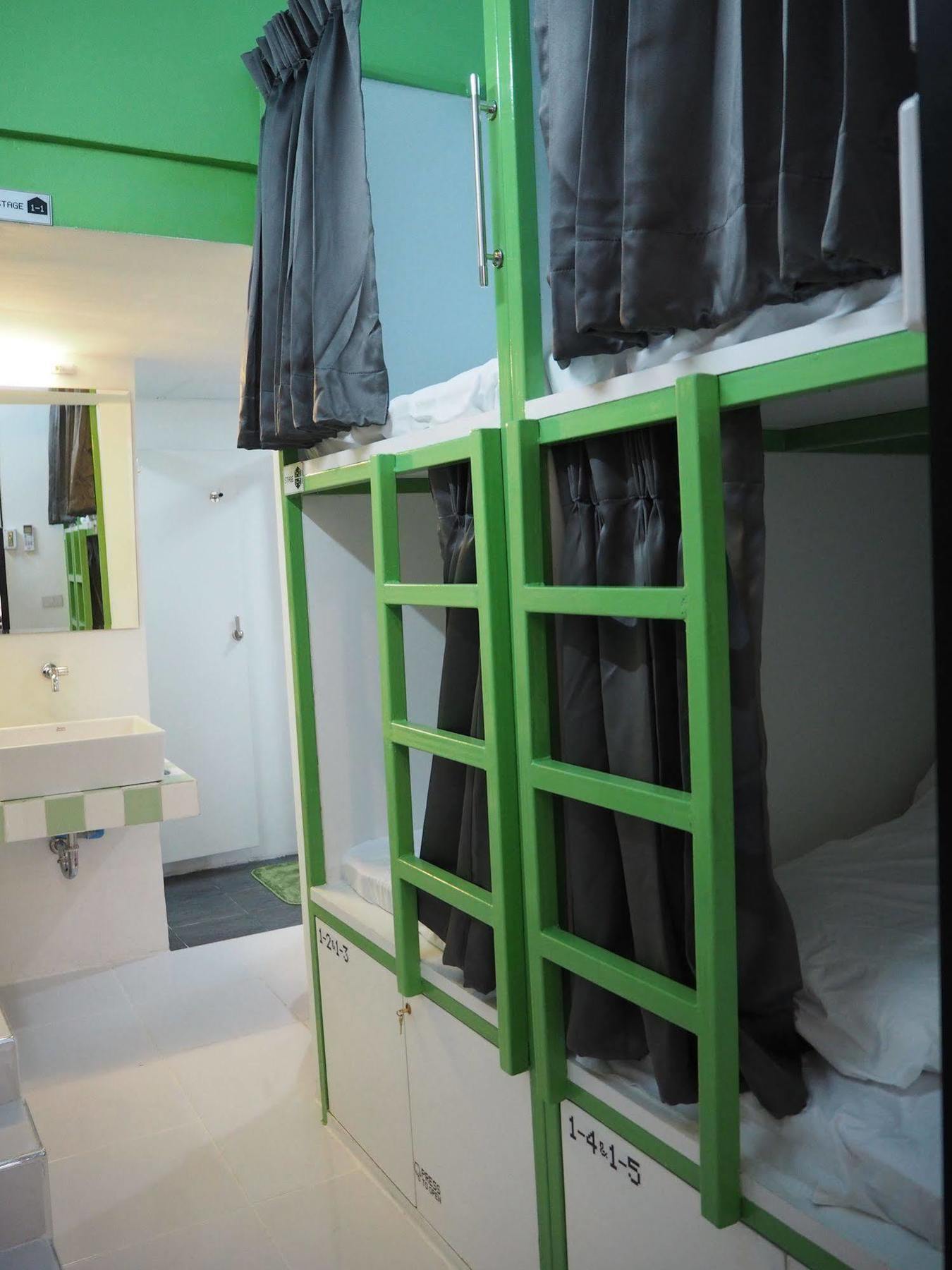 Pixellar Hostel バンコク都 エクステリア 写真