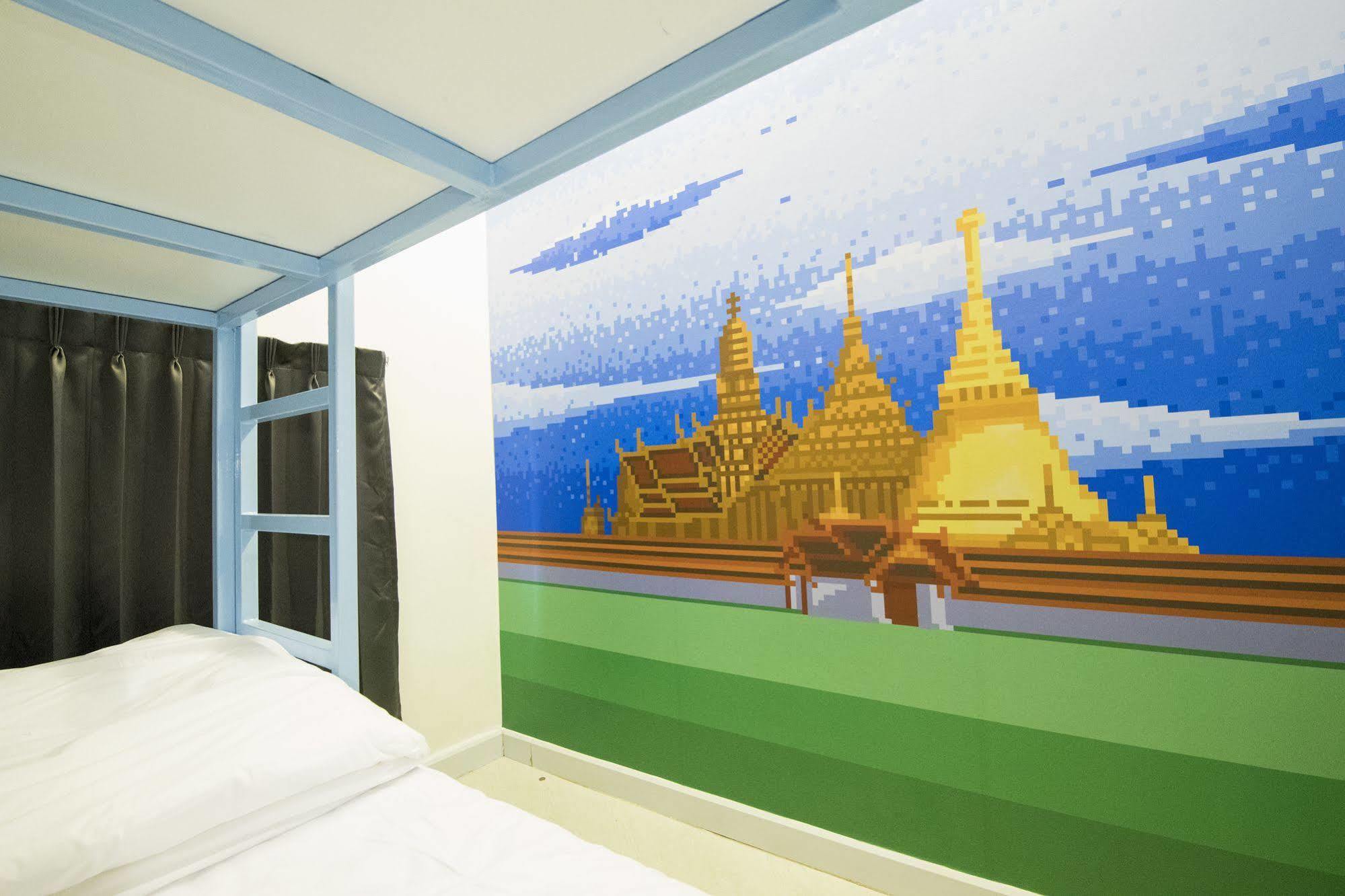 Pixellar Hostel バンコク都 エクステリア 写真