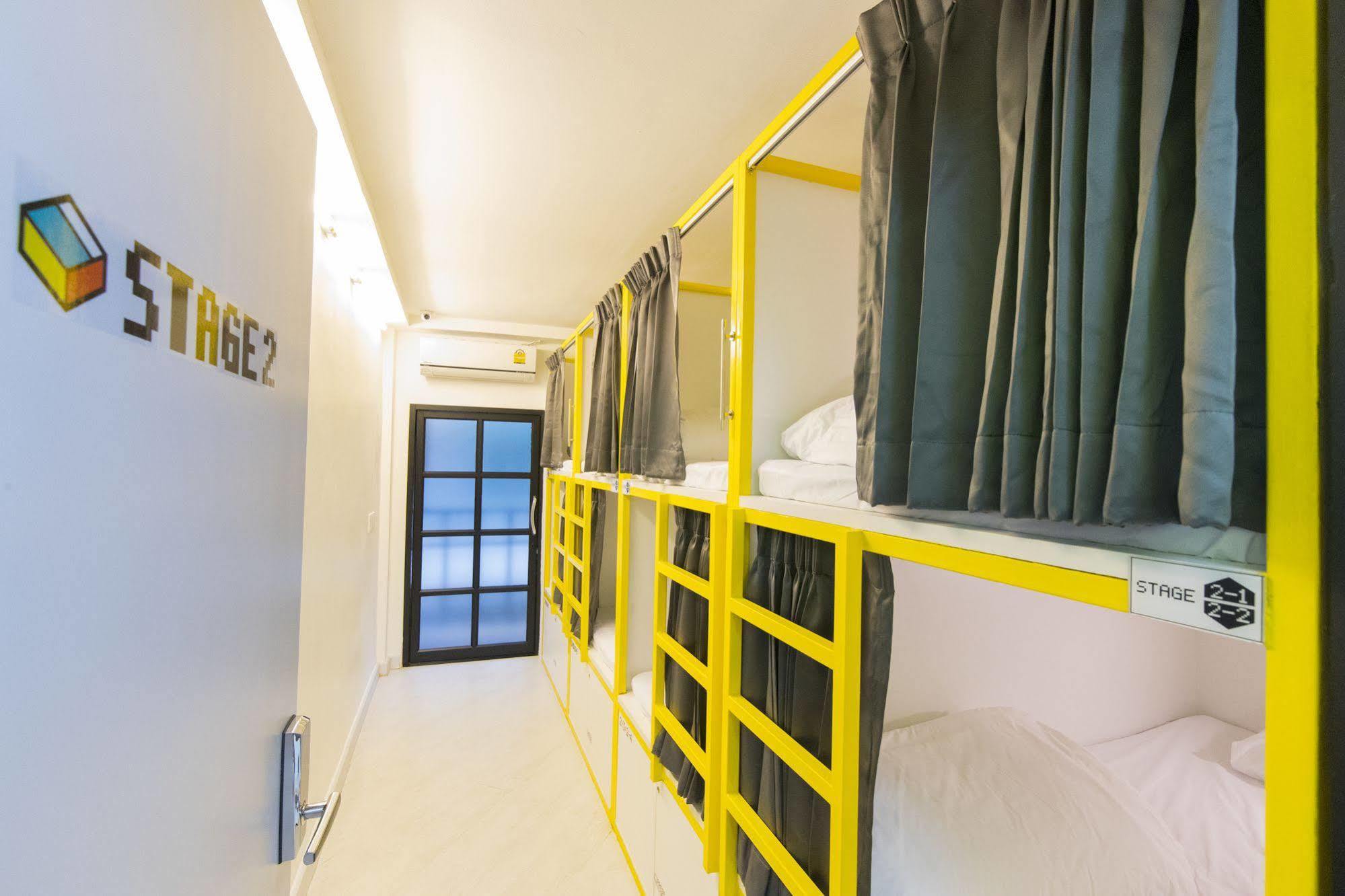 Pixellar Hostel バンコク都 エクステリア 写真